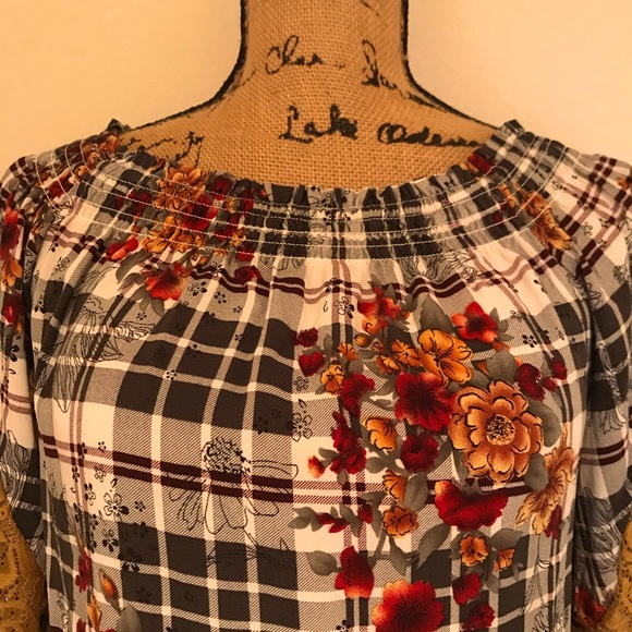 NWT-Ivory Love Floral Plaid Lace Off Shoulder Short Sleeve Blouse-S - Picture 2 of 15